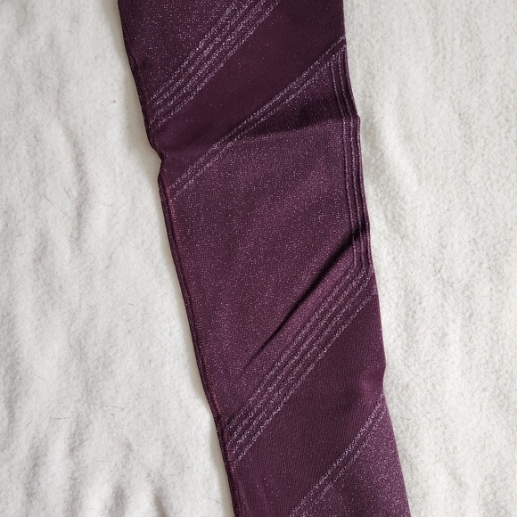 Athleta Twilight Tight Antique Burgundy Seamless Leggings Size Small - Picture 3 of 8